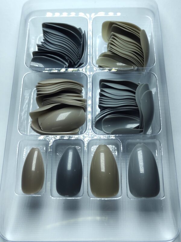 Matte Artificial Nails - Image 4