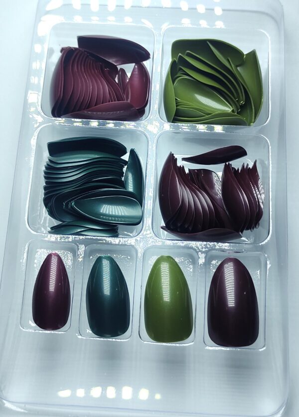 Matte Artificial Nails - Image 3